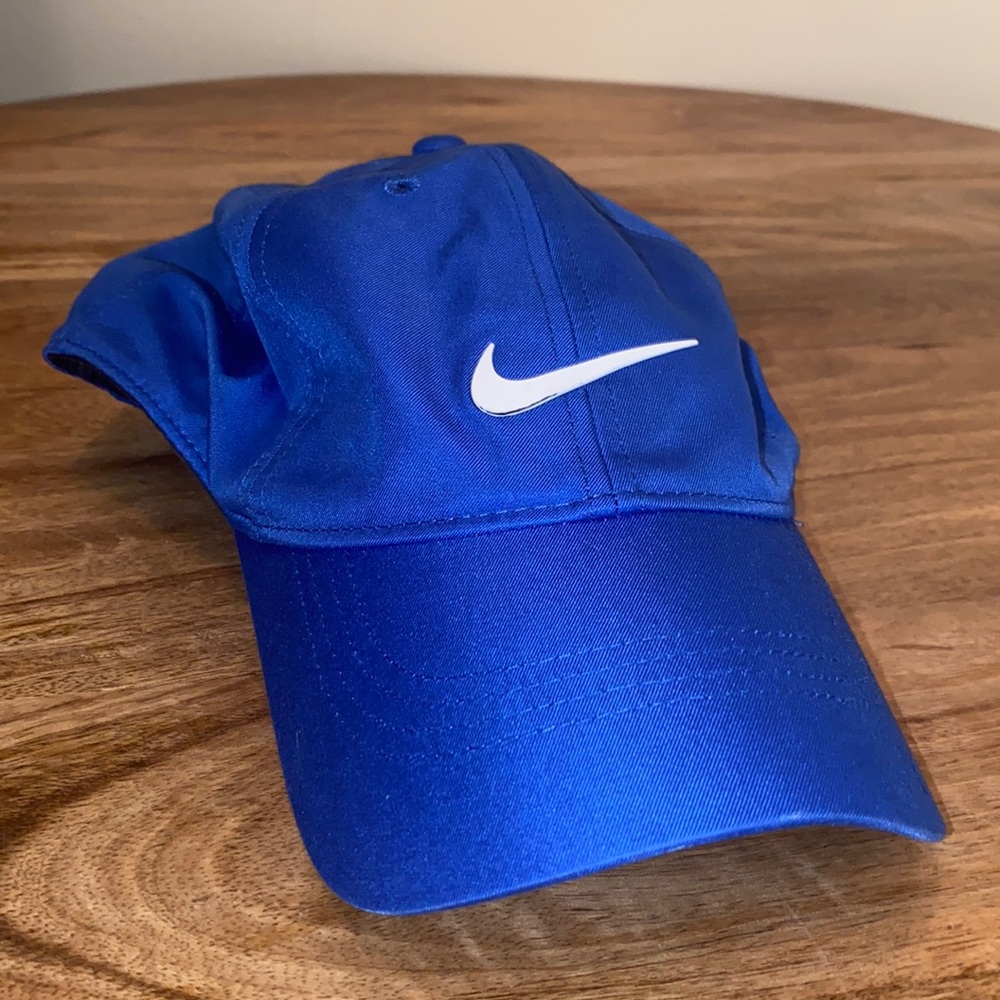 Royal blue NikeGolf hat
